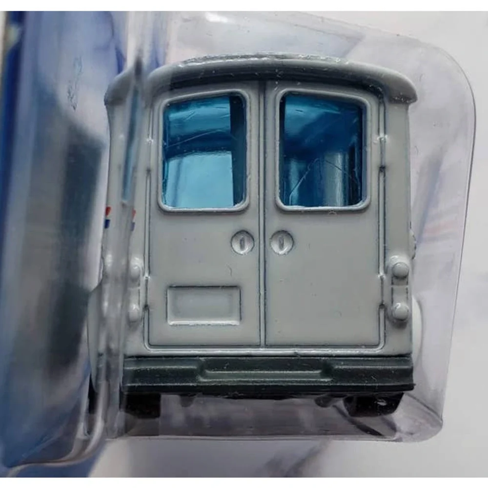 Hot Wheels 2010 New Models 13/44 Bread Box White w/Chrome 5 Spoke Wheels